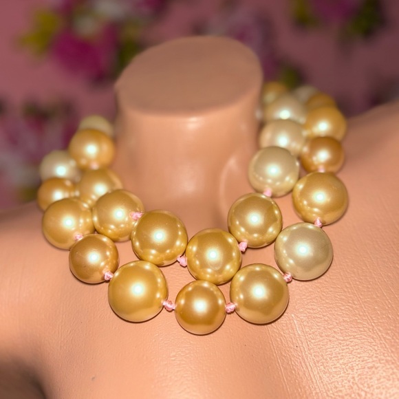 Betsey Johnson Jewelry - Betsey Johnson Pearl necklace Extra large Betty glistened costume jewelry rare